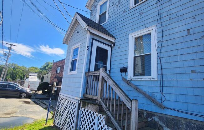 Single Family 4 Bd 2 Bath With Office and Driveway in Hyde Park Available Now!