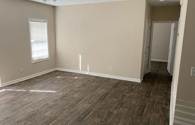 1 bed, 1 bath, 860 sqft, $1,325, Unit E-8