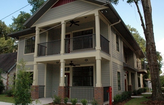 Amazing 2BD/2BA apartment AT Margaret's Manor! Close to sorority row August 2025!!