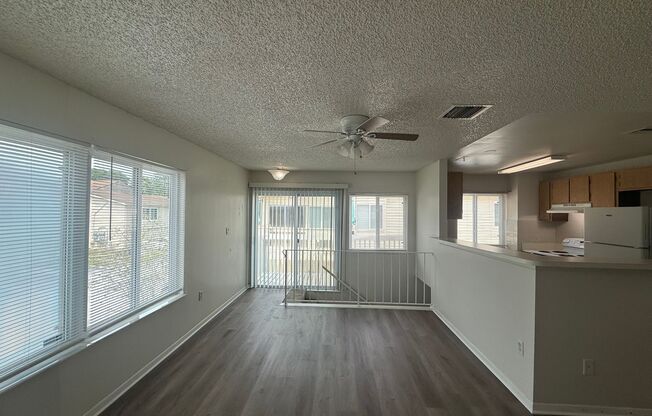 2 beds, 1.5 baths, $1,400