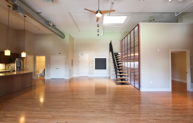 2 beds, 2.5 baths, 1,700 sqft, $1,950, Unit 410