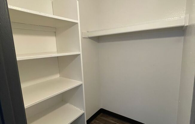2 beds, 2 baths, 950 sqft, $1,595, Unit 317