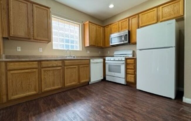 Charming 4 bedroom affordable in North Las Vegas