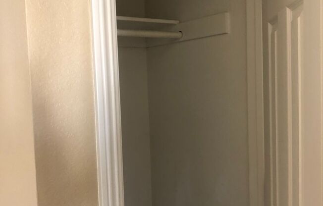 2 beds, 2 baths, 900 sqft, $2,800, Unit 416