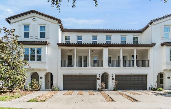 Large 3 Bed 3.5 Bath 2 Car Garage Townhouse in Heart of SoHo - Hyde Park