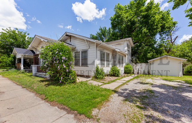 322 N MERIDIAN AVE