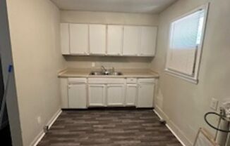 3 beds, 1 bath, $1,050