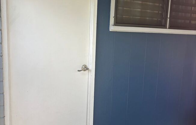 Steps From Kahala Beach Cute studio
