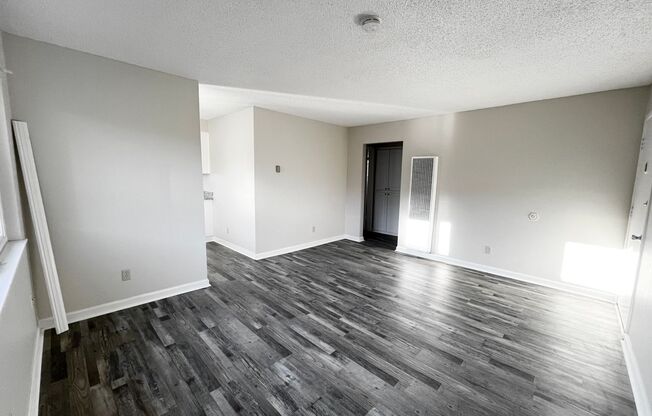 1 bed, 1 bath, $1,595, Unit 18