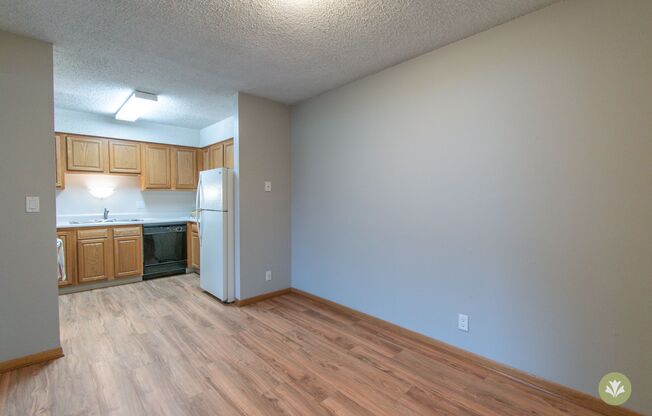 3 beds, 2 baths, 1,350 sqft, $1,460, Unit C-70
