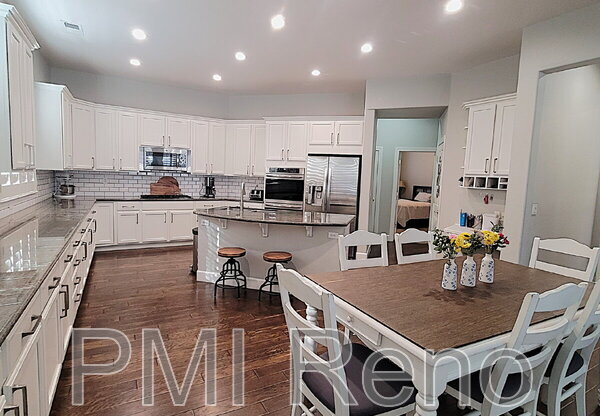 5815 SLATE DR