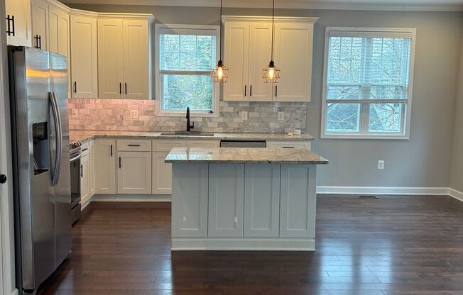 Beautiful Home Conveniently Located in Alexandria w/ Lower Level Suite