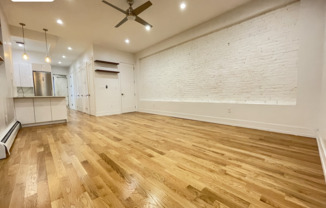 360 W 116 ST