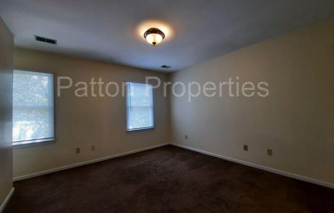 2 beds, 1.5 baths, $1,295