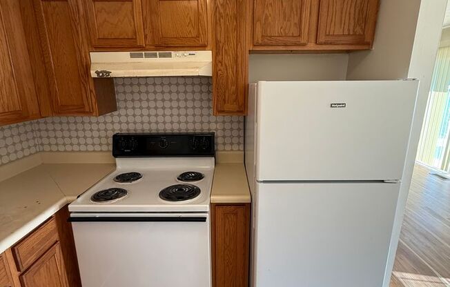 2 beds, 1 bath, 830 sqft, $1,099, Unit 8625C