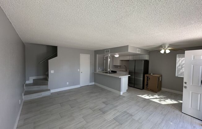 Cozy 2 bd, 1.5 bath condo with open floor plan.