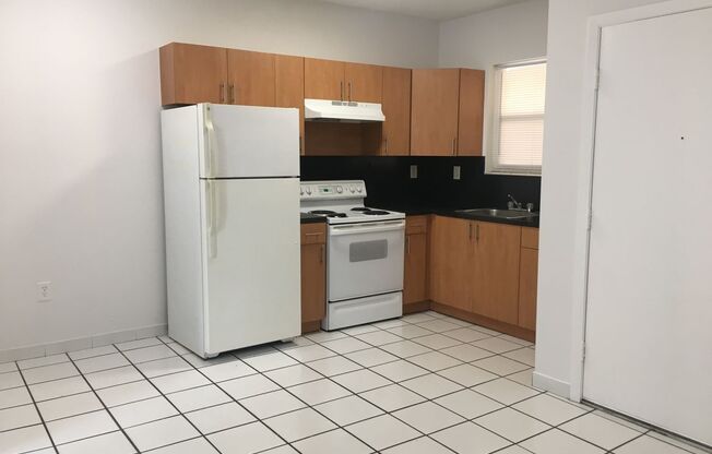 1 bed, 1 bath, 315 sqft, $1,650, Unit 103