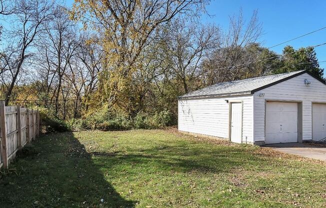 Amazing 5 bedroom 2 bath House!