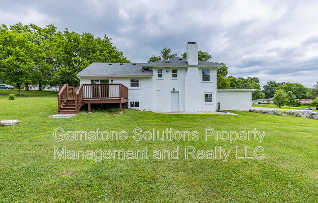 104 ANCHOR DR