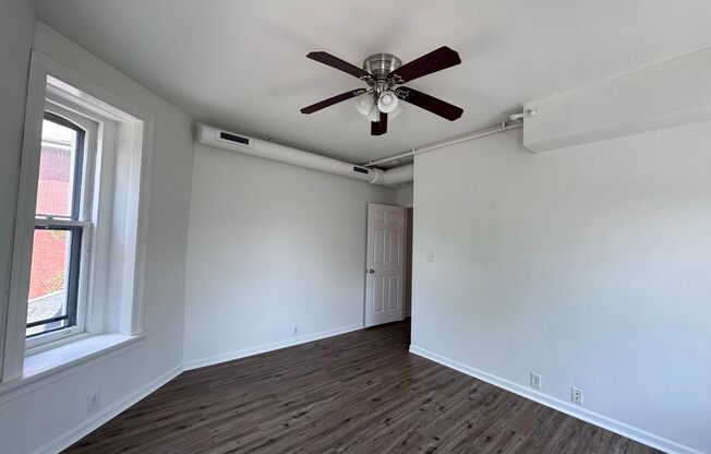 1102 Dekalb