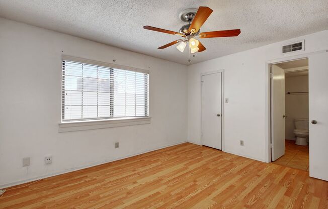Worthington Apartments