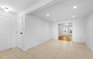64 BAINBRIDGE ST