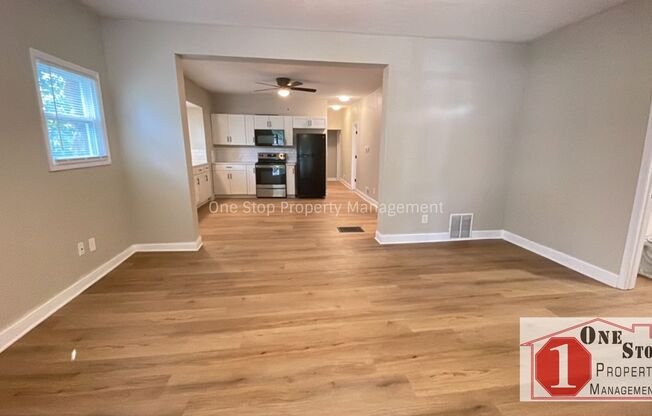 3 beds, 2 baths, $1,525, Unit #A