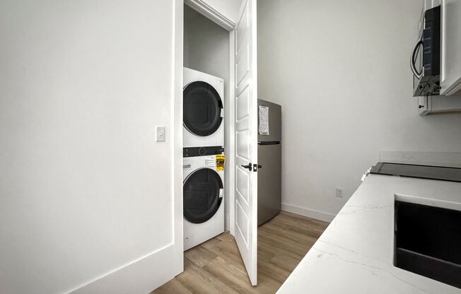 Studio, 1 bath, 476 sqft, $1,175, Unit 1209