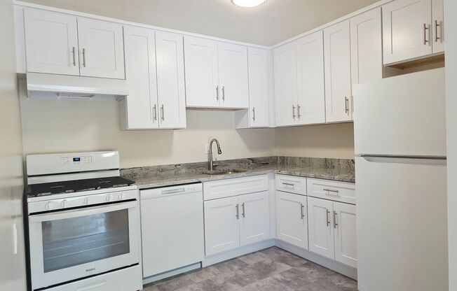 Columbia Courts Apartments