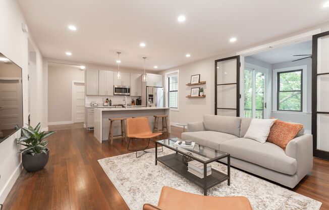 4 beds, 2 baths, $5,900, Unit 1