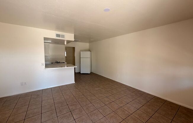 1 bed, 1 bath, 570 sqft, $899, Unit 16621-34