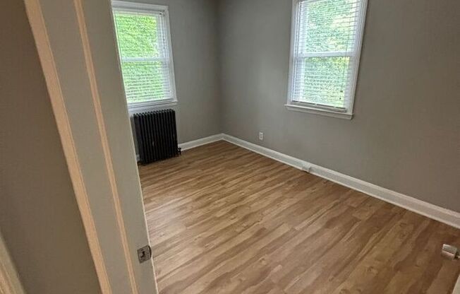 1304 RICE AVE