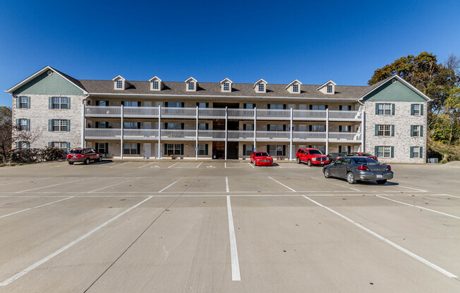 2 beds, 1 bath, 1,066 sqft, $1,200, Unit 1681-09 PVC