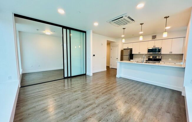 1 bed, 1 bath, 453 sqft, $2,450, Unit 410-408