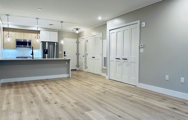 1 bed, 1 bath, 715 sqft, $3,300, Unit 201