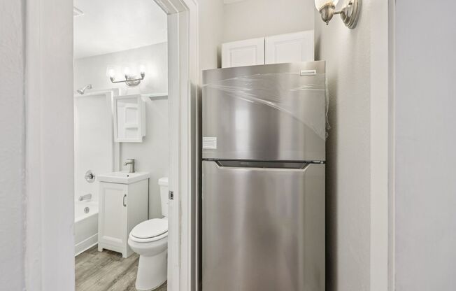 2 beds, 1 bath, 720 sqft, $1,395, Unit 102