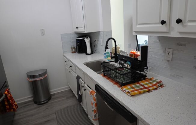 3 beds, 2 baths, $1,795, Unit UNIT 625