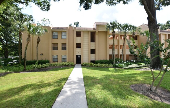 Beautiful 2 Bed 2 Bath Furnished Condo for Rent in Altamonte Springs, FL!