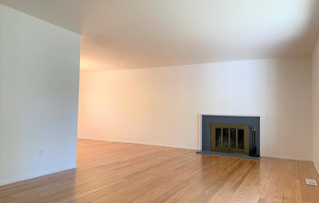 Four Bedroom in Crown Village
