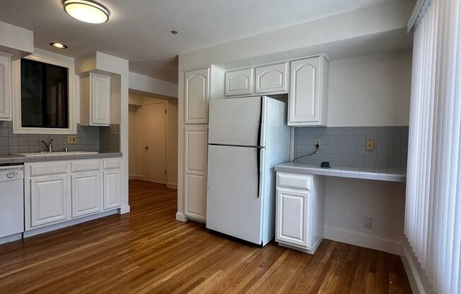 3100 Fulton Street (1025r)