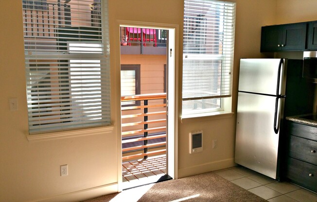 1 bed, 1 bath, 350 sqft, $1,425