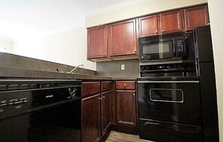 Studio, 1 bath, 500 sqft, $850, Unit 107