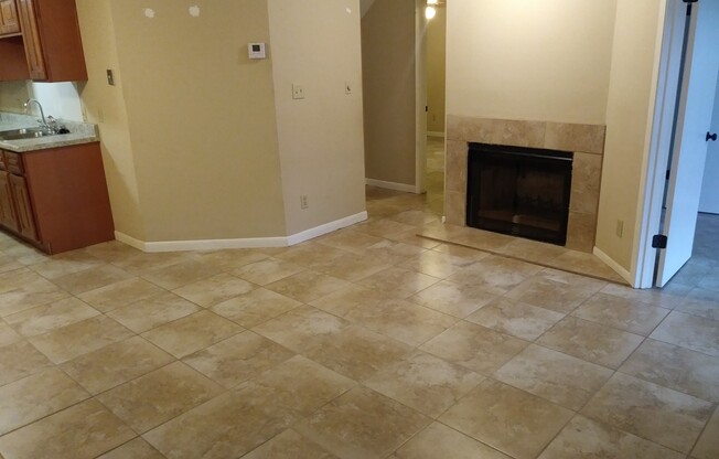 2 beds, 1 bath, $1,200