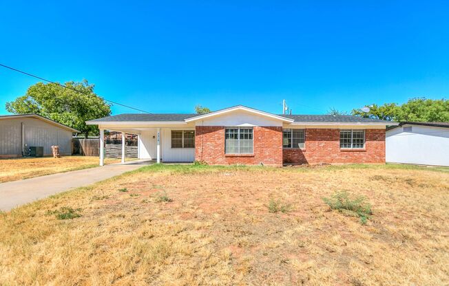 PAY NO SECURITY DEPOSIT! 3-bedroom 2 bath home near ASU campus!