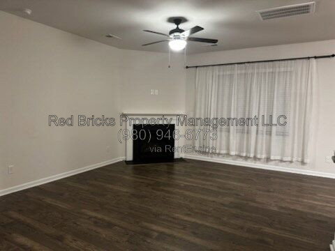 918 ELLIOTT RD