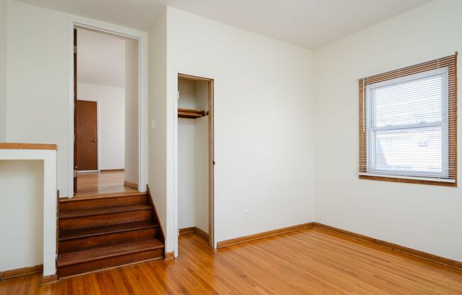 1 bed, 1 bath, 550 sqft, $950, Unit 1917-13