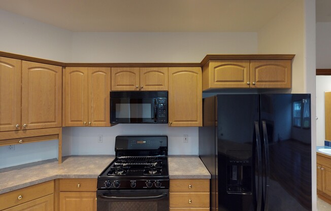 3 beds, 2.5 baths, $3,400