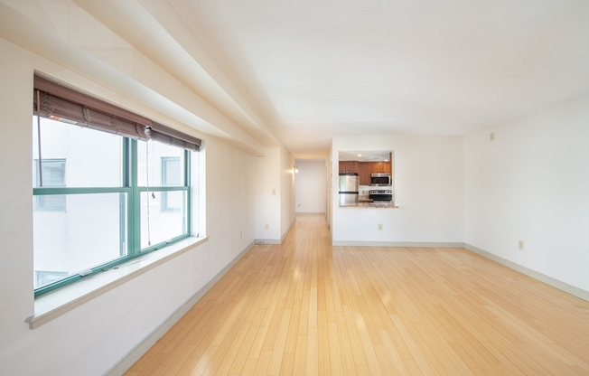 2 beds, 1 bath, 854 sqft, $4,200, Unit 4G