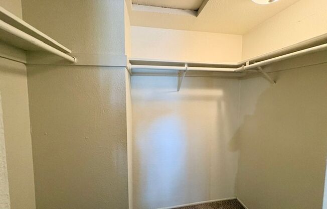 1 bed, 1 bath, 700 sqft, $1,525, Unit 82