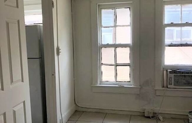 1 bed, 1 bath, $1,150